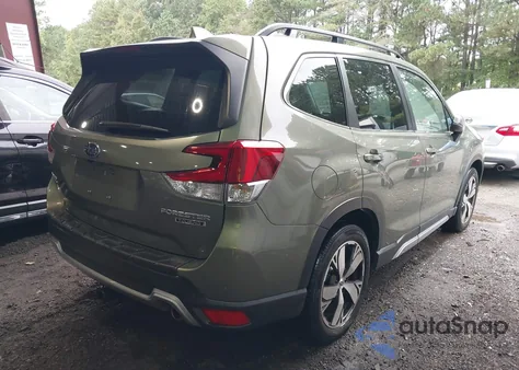 2021 Subaru Forester Touring z USA, uszkodzony, nr VIN JF2SKAXC4MH426615